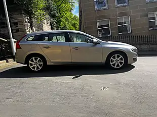 Used 2014 Volvo V60 Se Luxury Nav Gold - Interior and Exterior details 12