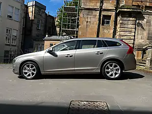 Used 2014 Volvo V60 Se Luxury Nav Gold - Interior and Exterior details 4