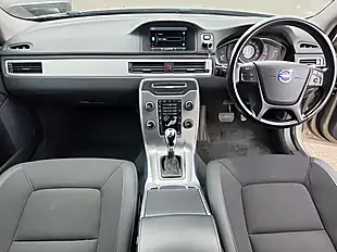 Used 2014 Volvo V70 Business Edition Gold - Interior and Exterior details 16