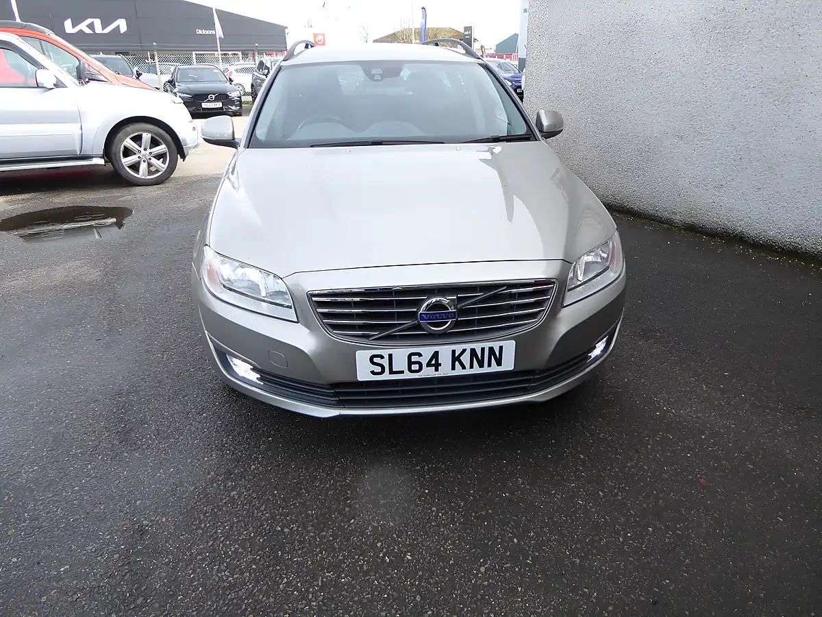 Used 2014 Volvo V70 Business Edition Gold - Interior and Exterior details 2