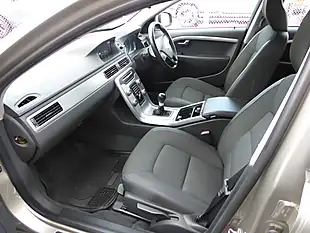 Used 2014 Volvo V70 Business Edition Gold - Interior and Exterior details 4