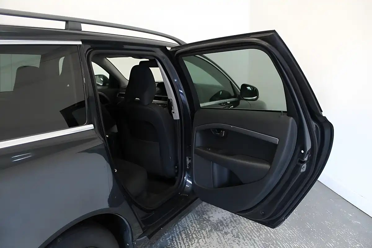 Used 2014 Volvo V70 Business Edition Grey - Interior and Exterior details 12