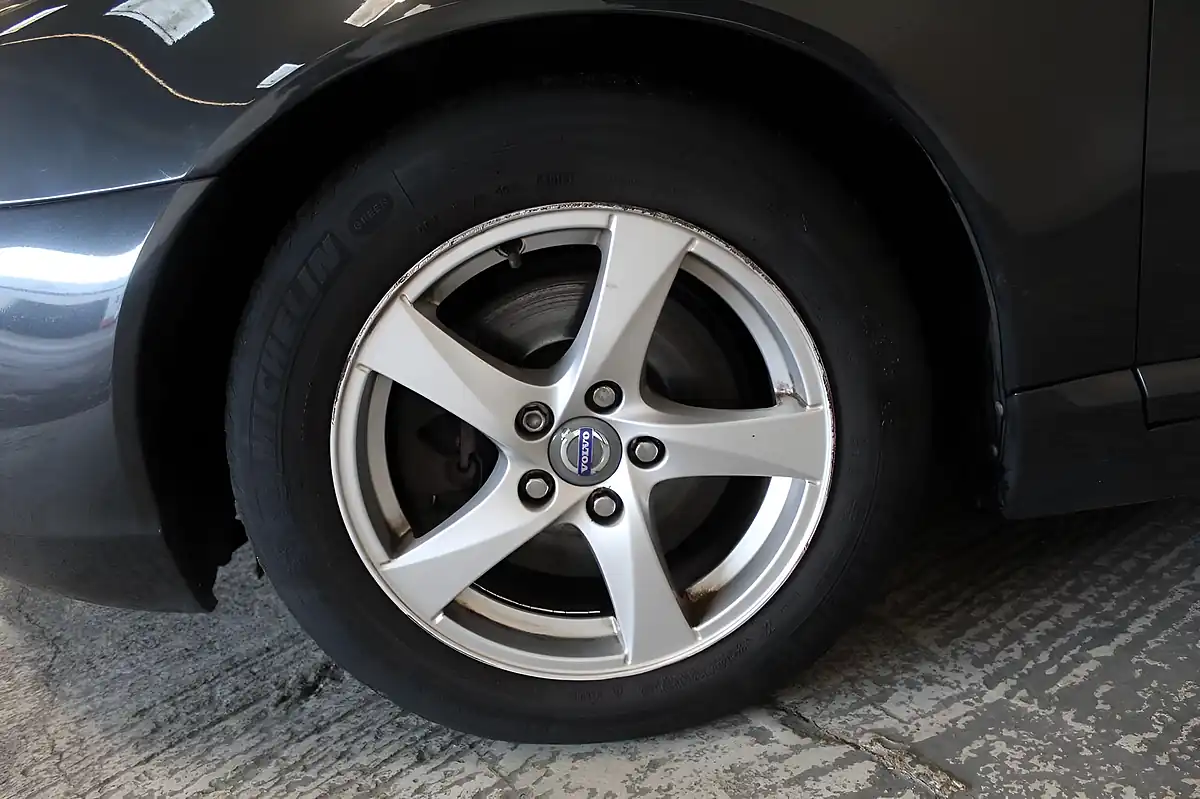 Used 2014 Volvo V70 Business Edition Grey - Interior and Exterior details 20