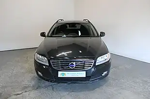 Used 2014 Volvo V70 Business Edition Grey - Interior and Exterior details 9