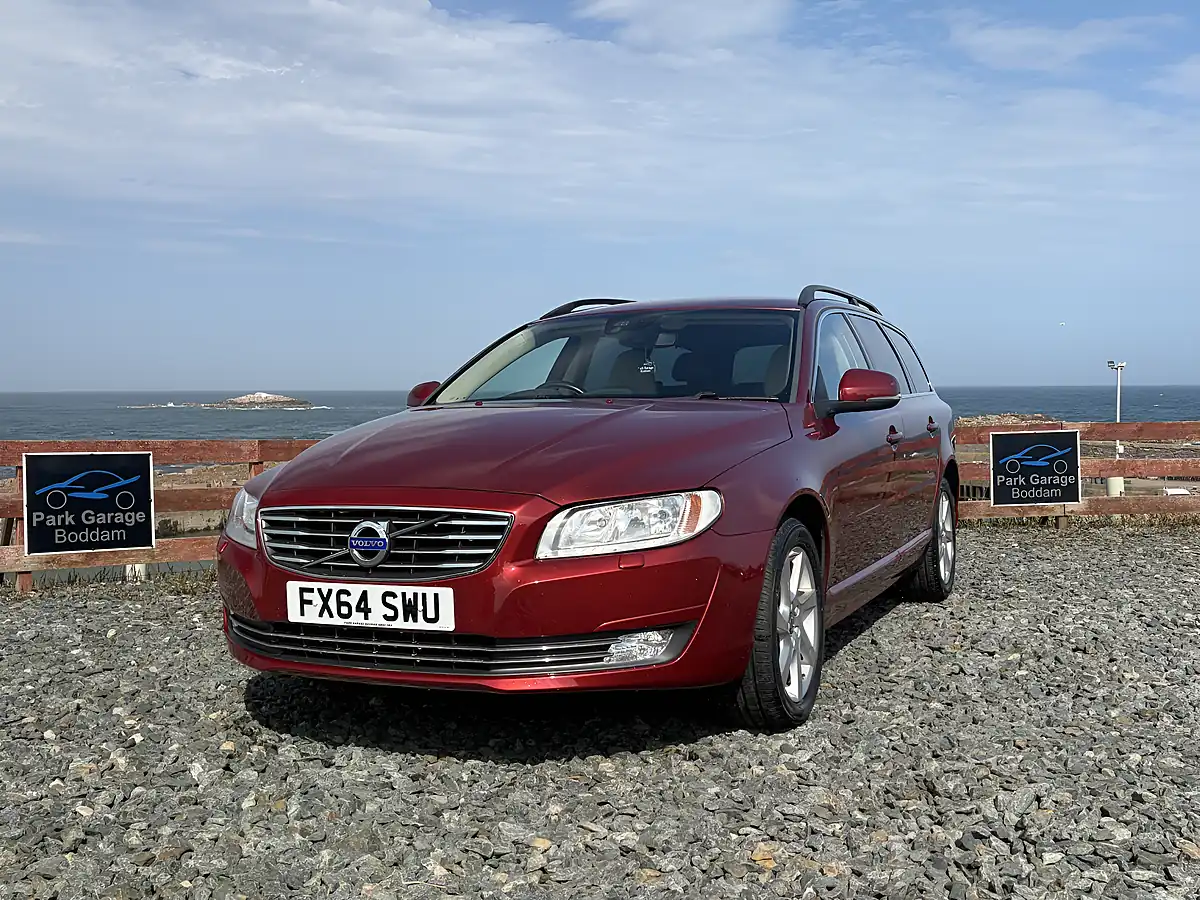Used 2014 Volvo V70 Se Nav Red - Interior and Exterior details 2