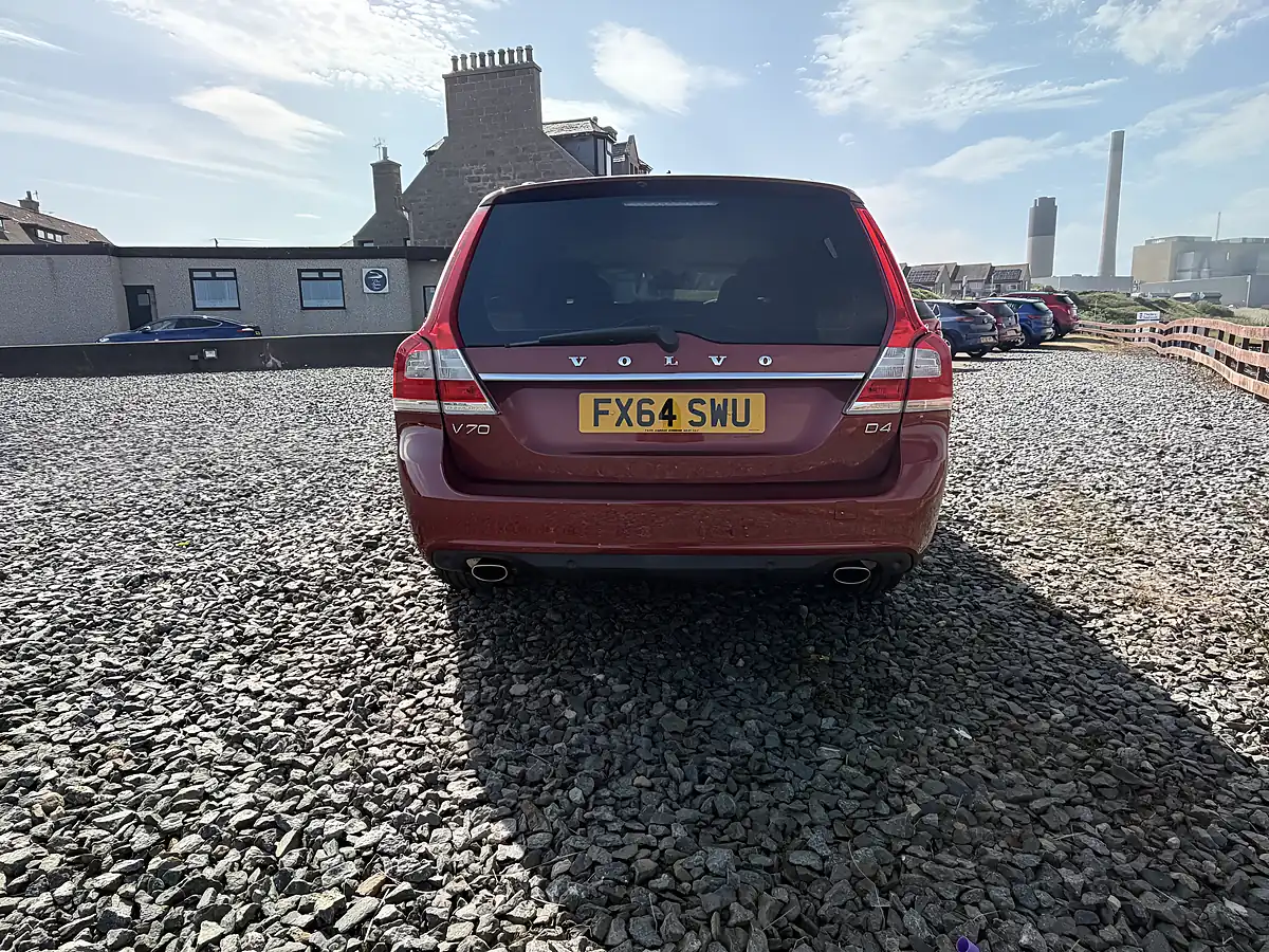 Used 2014 Volvo V70 Se Nav Red - Interior and Exterior details 7