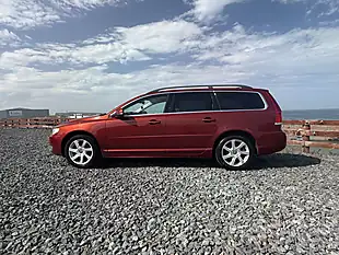 Used 2014 Volvo V70 Se Nav Red - Interior and Exterior details 9