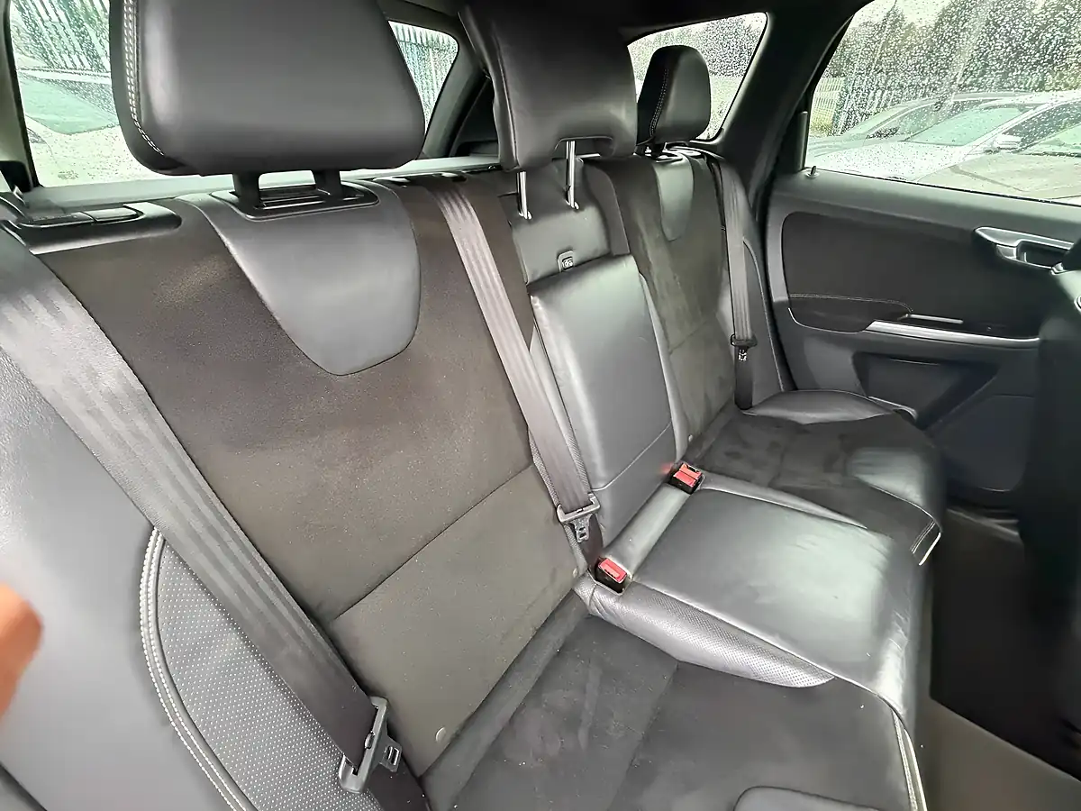 Used 2014 Volvo XC60 R-Design Black - Interior and Exterior details 15