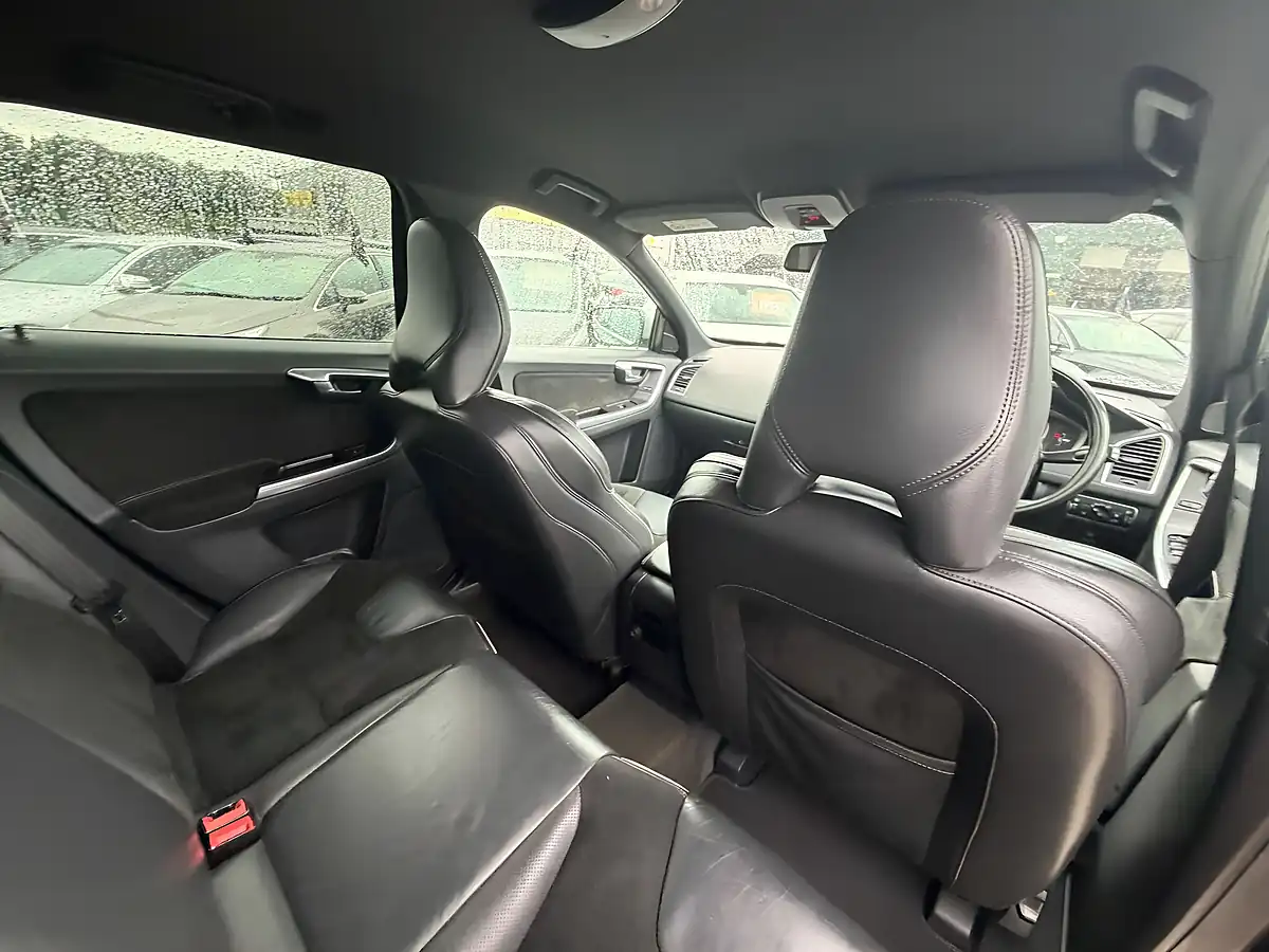 Used 2014 Volvo XC60 R-Design Black - Interior and Exterior details 20