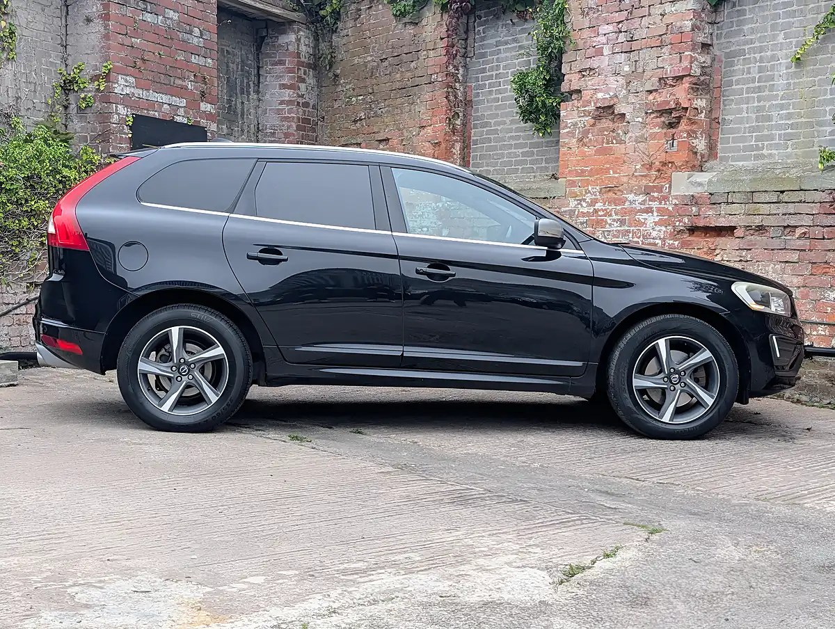 Used 2014 Volvo XC60 R-Design Lux Nav Black - Interior and Exterior details 5