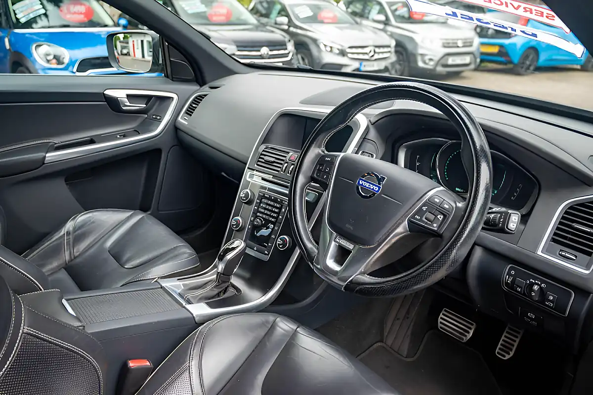Used 2014 Volvo XC60 R-Design Lux Nav Black Sapphire Metallic - Interior and Exterior details 2