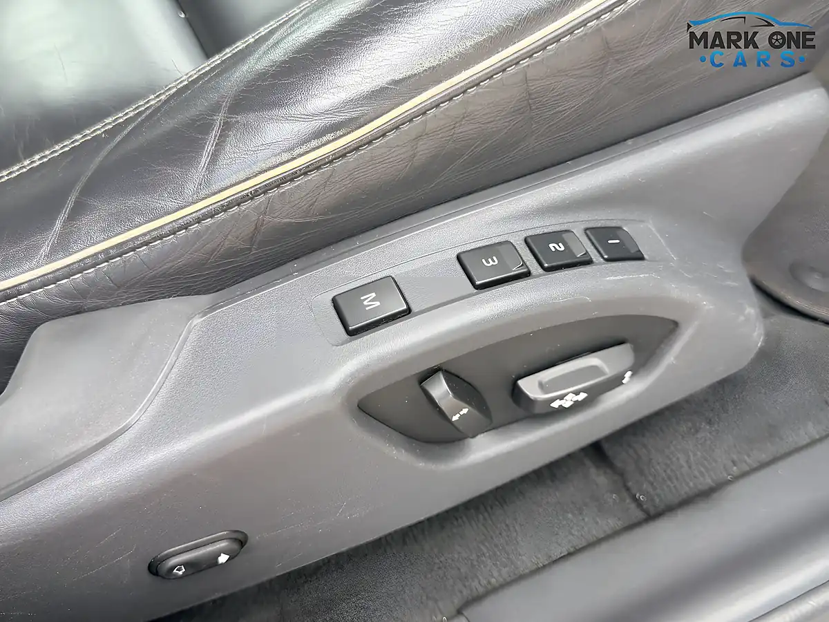 Used 2014 Volvo XC60 R-Design Lux Nav Grey - Interior and Exterior details 16