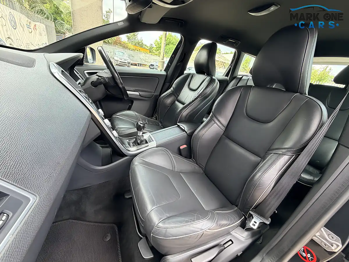 Used 2014 Volvo XC60 R-Design Lux Nav Grey - Interior and Exterior details 19