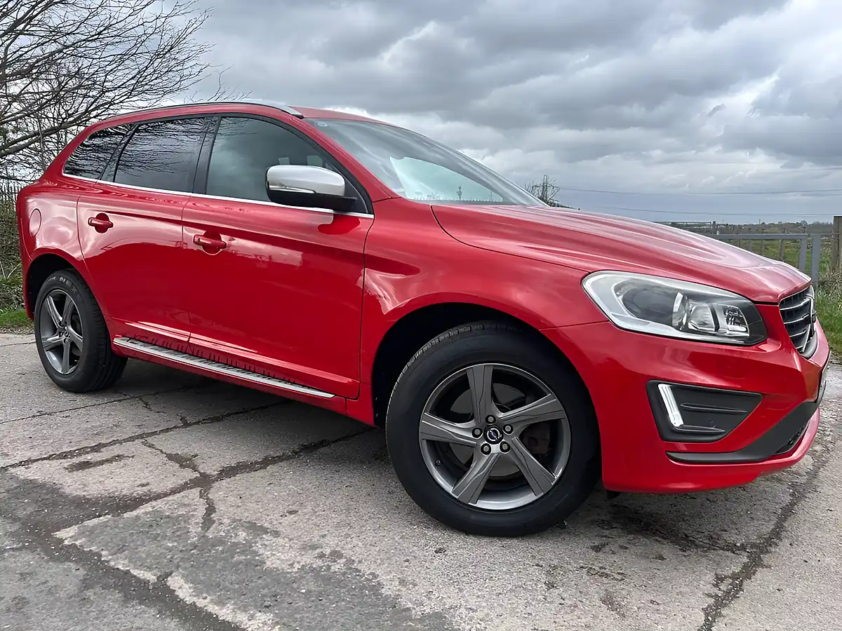Used 2014 Volvo XC60 R-Design Lux Nav Red - Front View