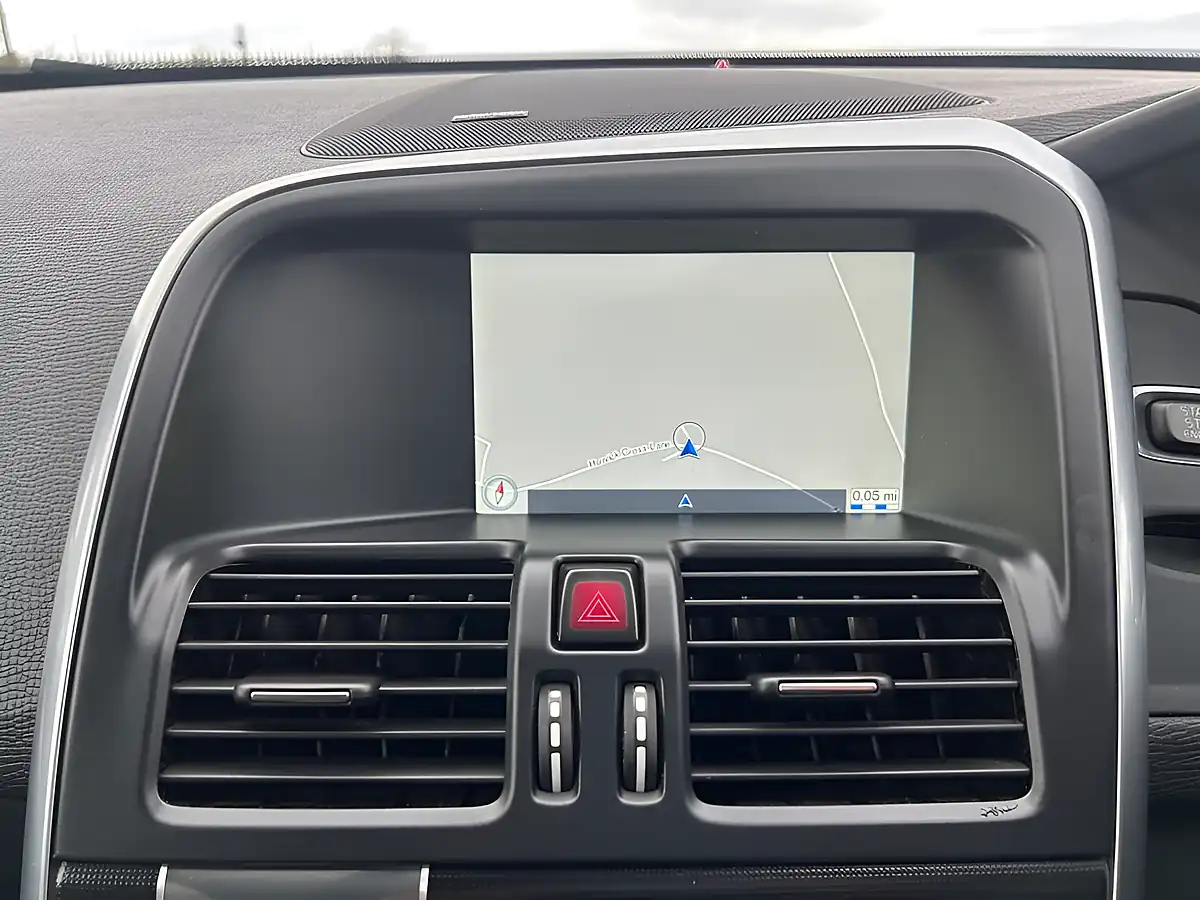 Used 2014 Volvo XC60 R-Design Lux Nav Red - Interior and Exterior details 16