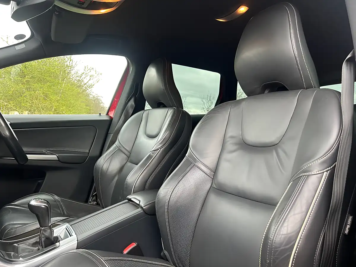 Used 2014 Volvo XC60 R-Design Lux Nav Red - Interior and Exterior details 17