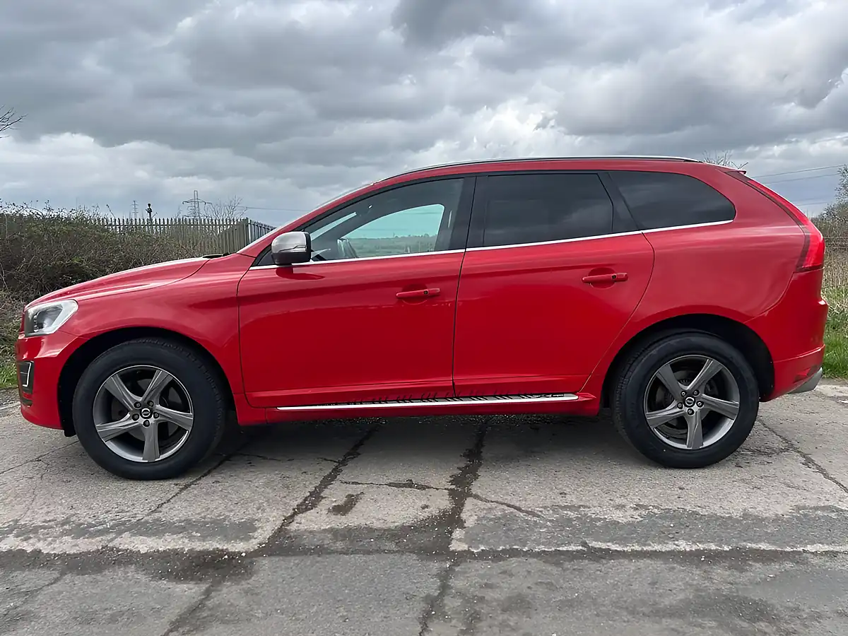 Used 2014 Volvo XC60 R-Design Lux Nav Red - Interior and Exterior details 5