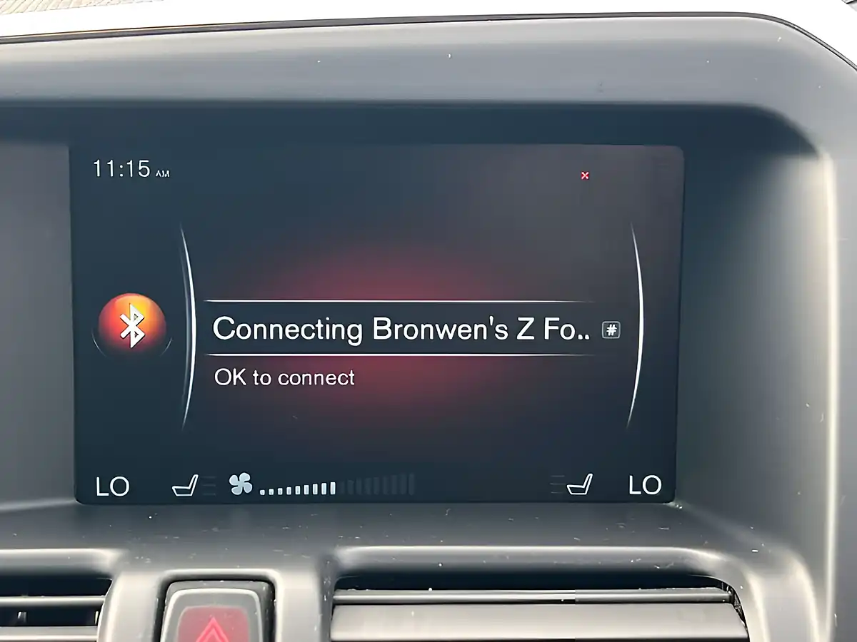 Used 2014 Volvo XC60 R-Design Luxury Nav Ice White - Interior and Exterior details 15