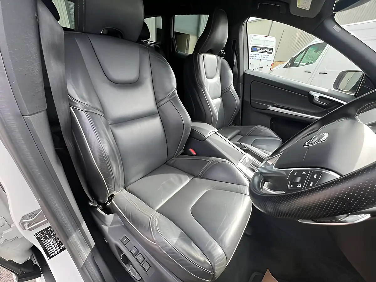 Used 2014 Volvo XC60 R-Design Luxury Nav Ice White - Interior and Exterior details 3