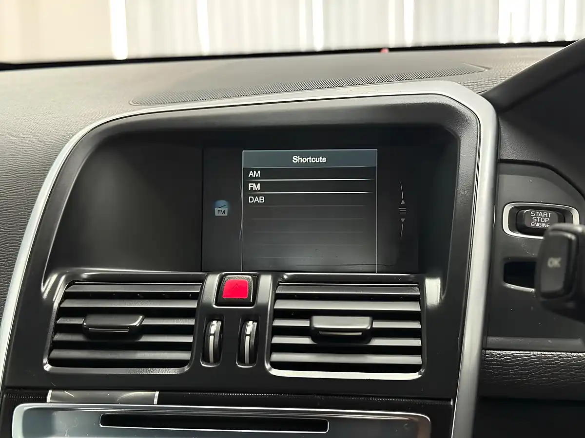 Used 2014 Volvo XC60 R-Design Nav Black Sapphire - Interior and Exterior details 16