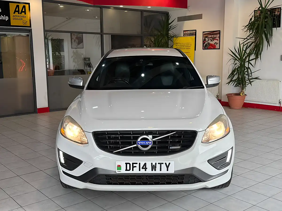 Used 2014 Volvo XC60 R-Design Nav White - Interior and Exterior details 3