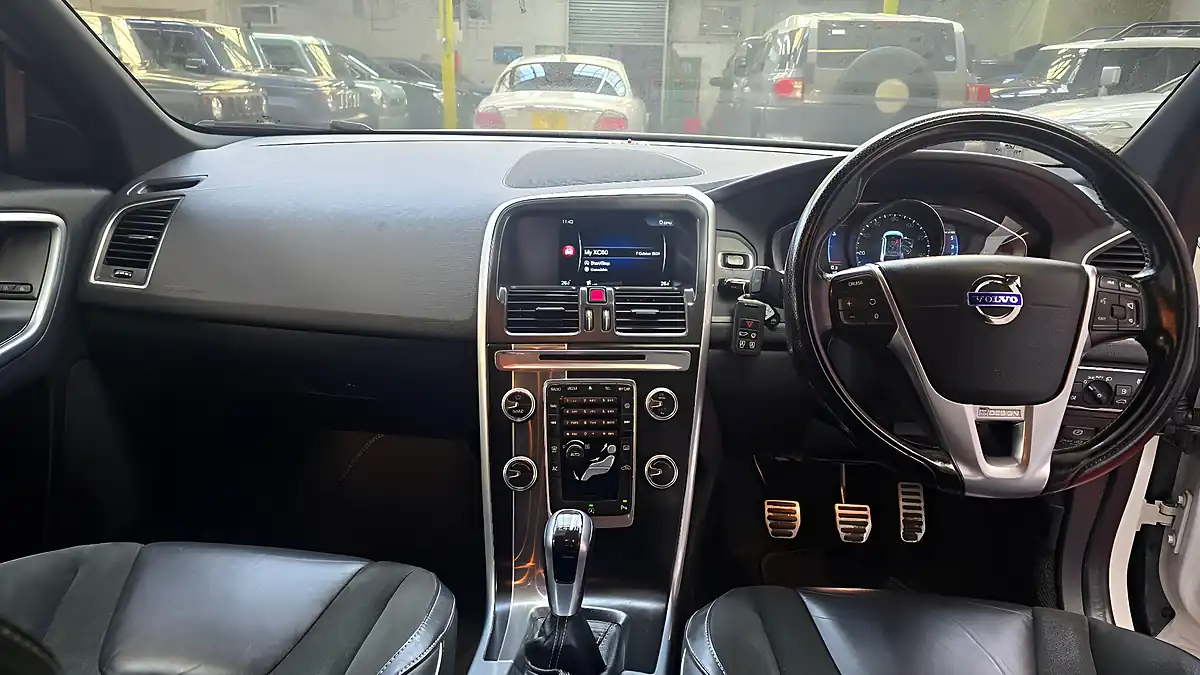 Used 2014 Volvo XC60 R-Design Nav White - Interior and Exterior details 4