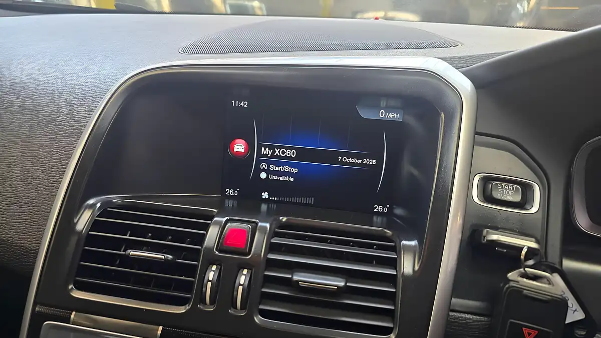 Used 2014 Volvo XC60 R-Design Nav White - Interior and Exterior details 8
