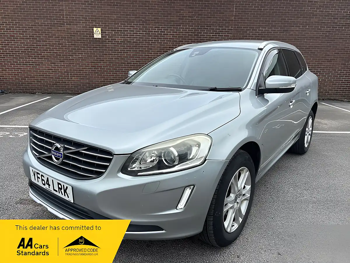 Used 2014 Volvo XC60 Se Lux Nav AWD Light Blue - Front View