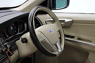 Used 2014 Volvo XC60 Se Lux Nav Gold - Interior and Exterior details 18