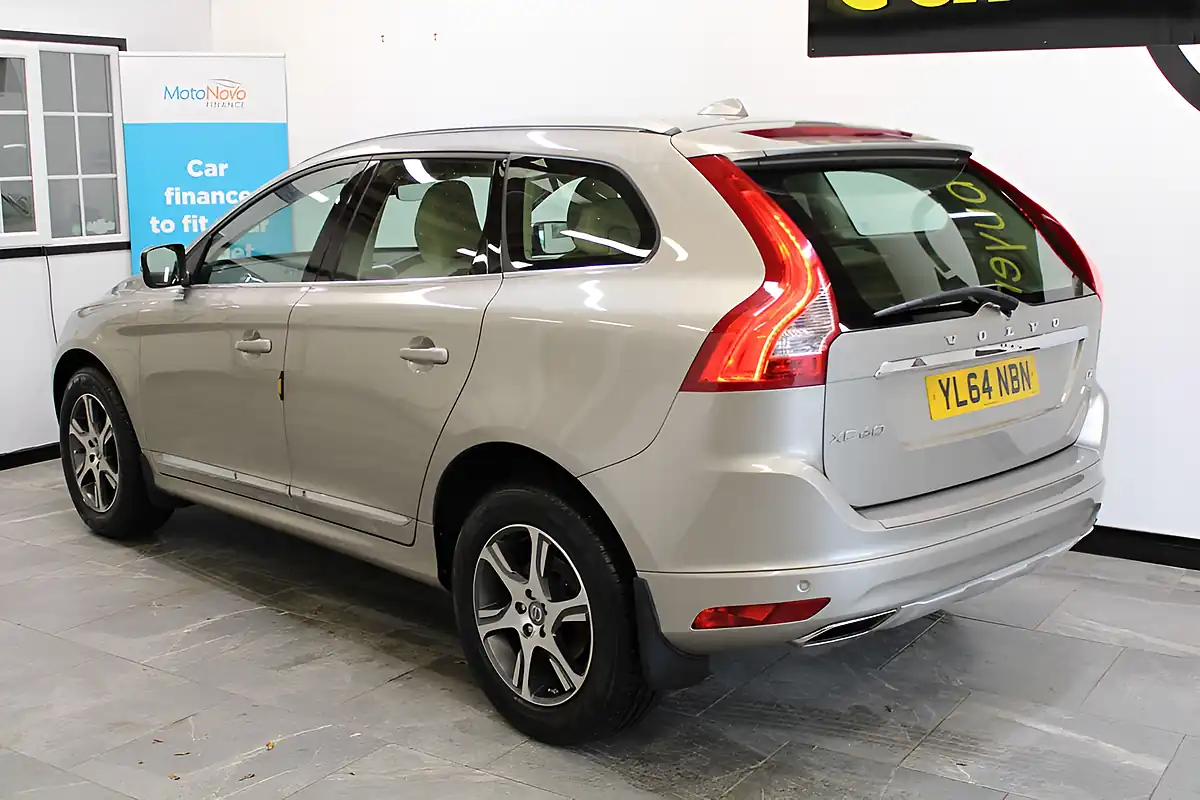 Used 2014 Volvo XC60 Se Lux Nav Gold - Interior and Exterior details 3