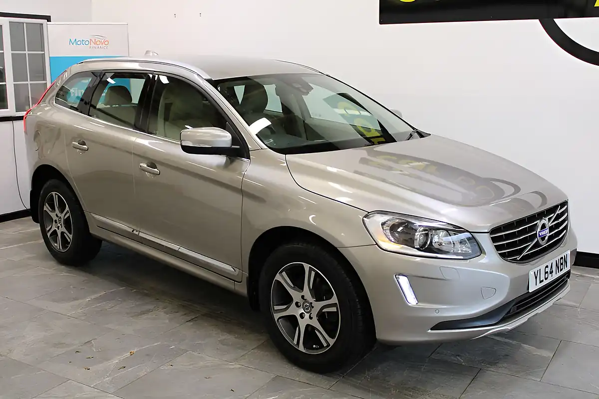 Used 2014 Volvo XC60 Se Lux Nav Gold - Interior and Exterior details 6
