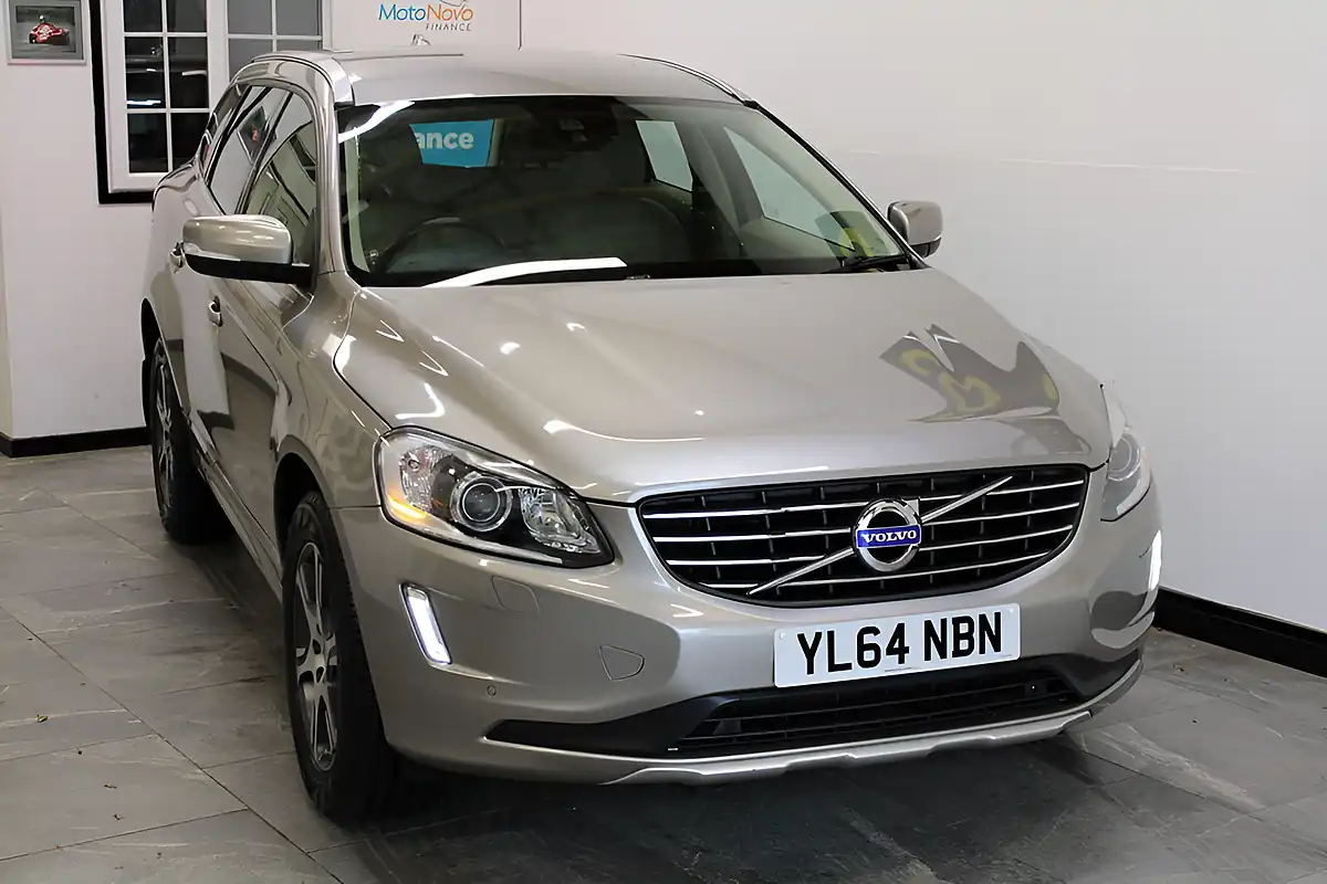 Used 2014 Volvo XC60 Se Lux Nav Gold - Interior and Exterior details 8