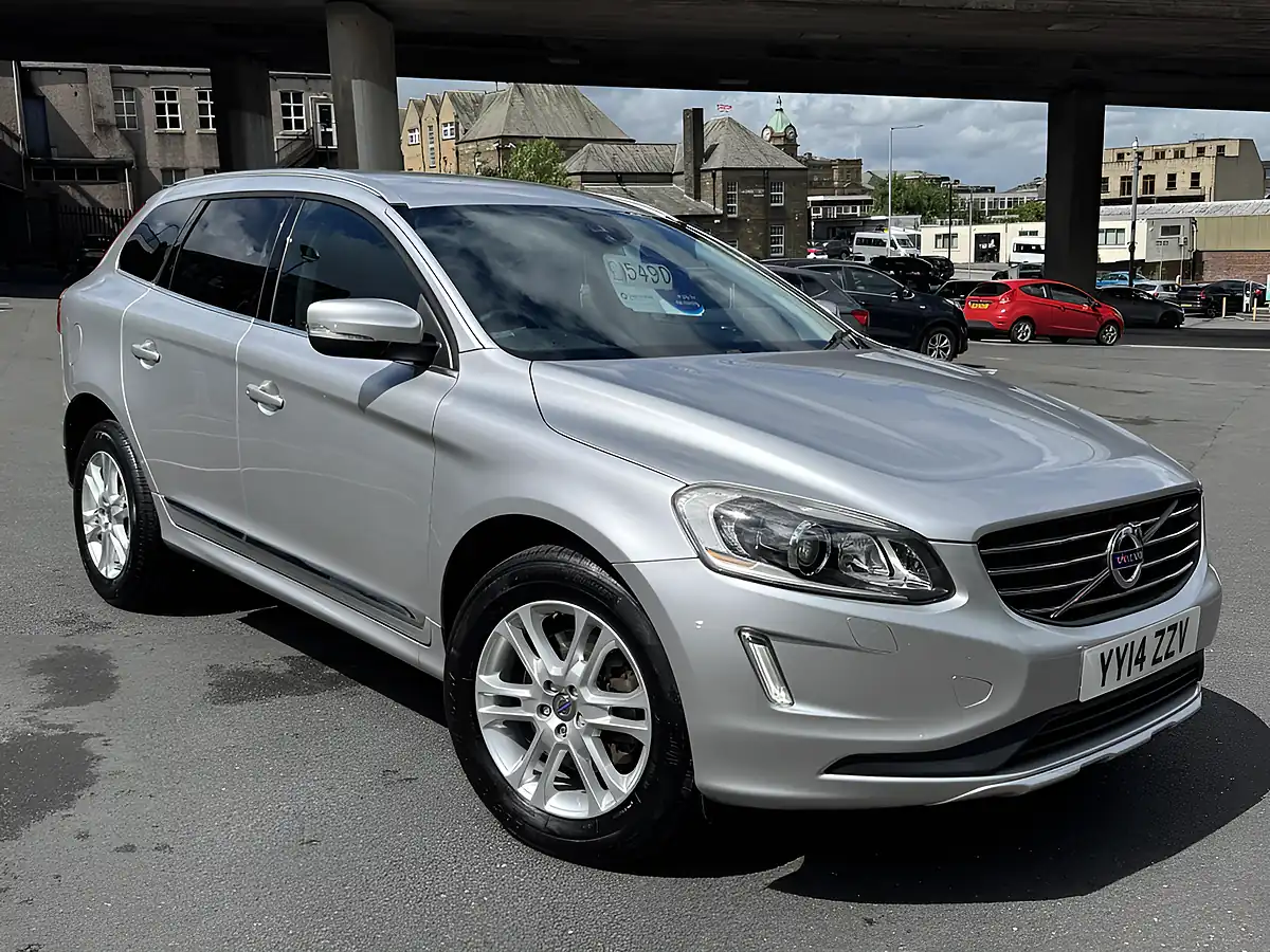Used 2014 Volvo XC60 Se Lux Nav Silver - Front View
