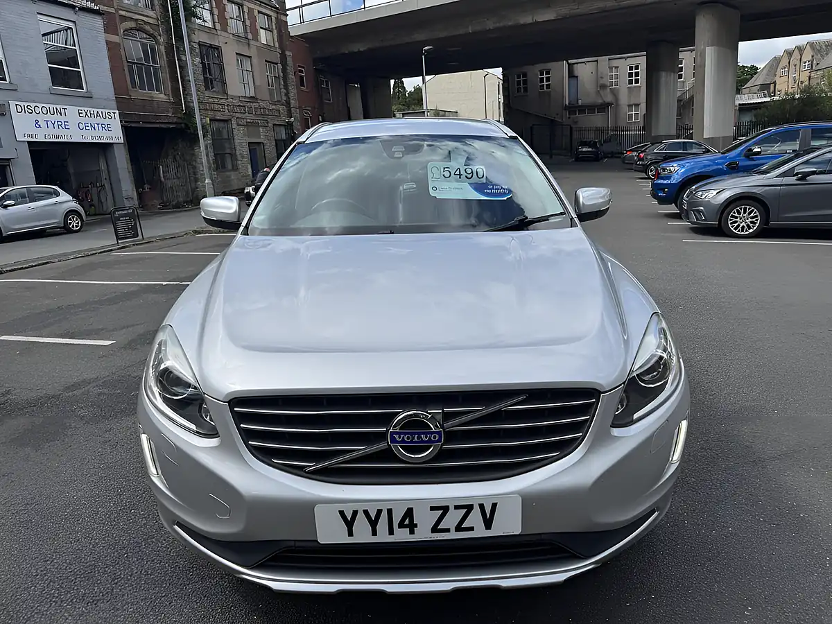 Used 2014 Volvo XC60 Se Lux Nav Silver - Interior and Exterior details 3