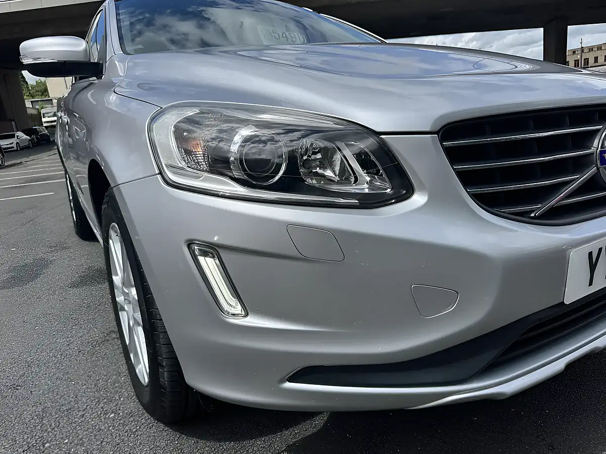 Used 2014 Volvo XC60 Se Lux Nav Silver - Interior and Exterior details 6