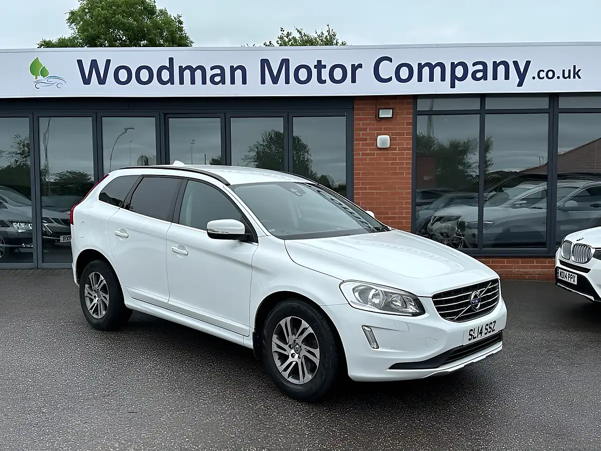 Used 2014 Volvo XC60 Se White - Interior and Exterior details 16