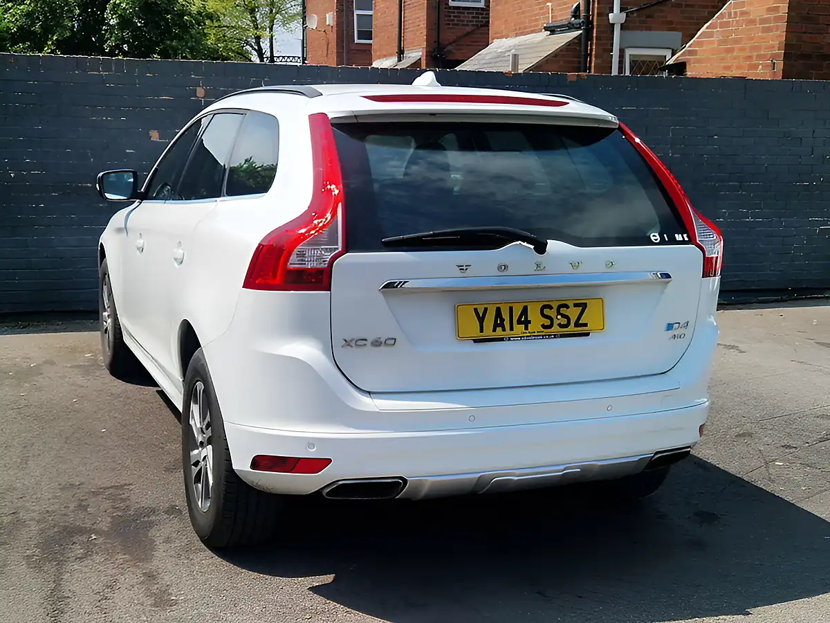 Used 2014 Volvo XC60 Se White - Interior and Exterior details 7