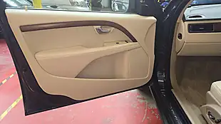 Used 2014 Volvo XC70 Se Lux Blue - Interior and Exterior details 14