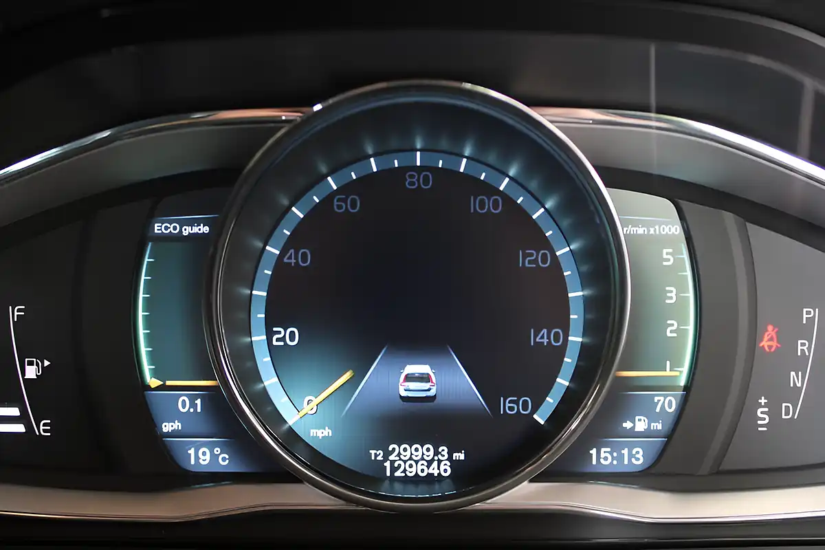 Used 2014 Volvo Xc70 Se Lux Bronze - Interior and Exterior details 17