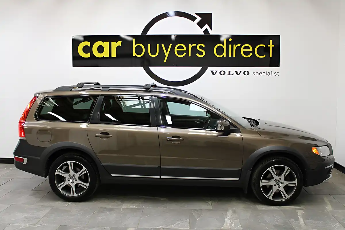 Used 2014 Volvo Xc70 Se Lux Bronze - Interior and Exterior details 8