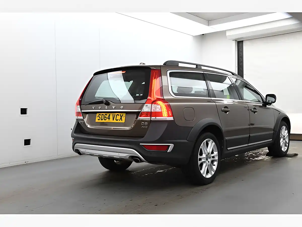 Used 2014 Volvo XC70 Se Luxury Bronze - Interior and Exterior details 13