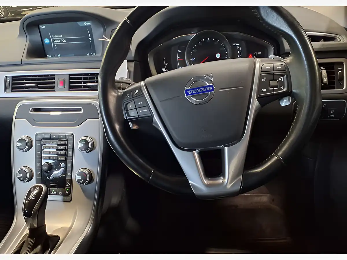 Used 2014 Volvo XC70 Se Luxury Bronze - Interior and Exterior details 19