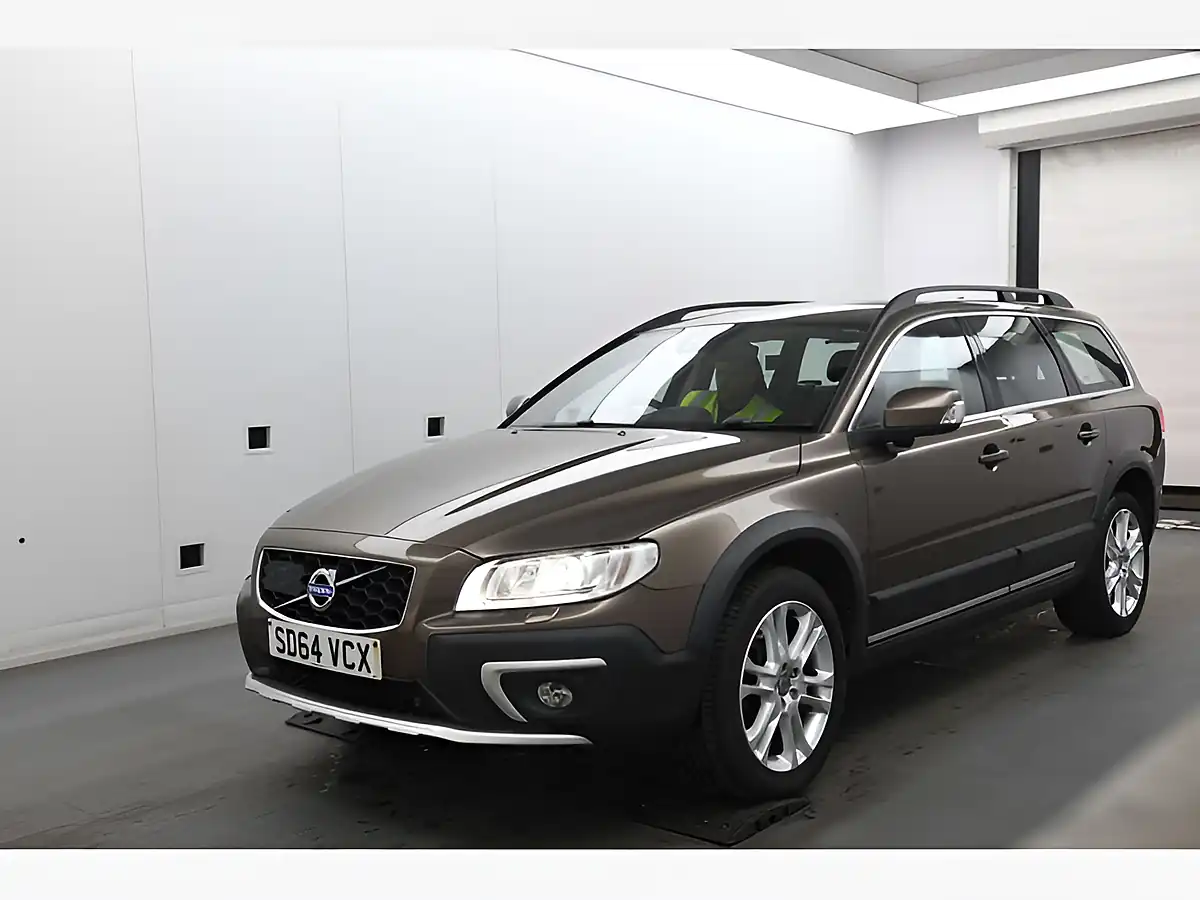 Used 2014 Volvo XC70 Se Luxury Bronze - Interior and Exterior details 2