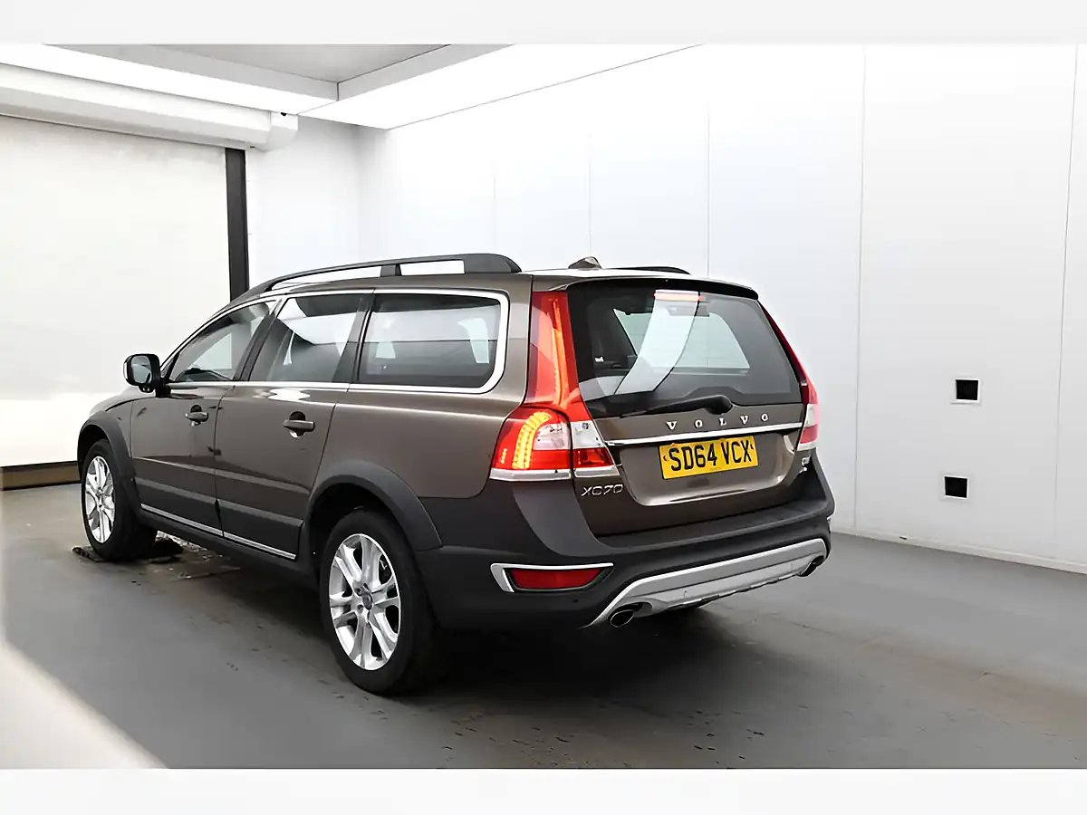 Used 2014 Volvo XC70 Se Luxury Bronze - Interior and Exterior details 3