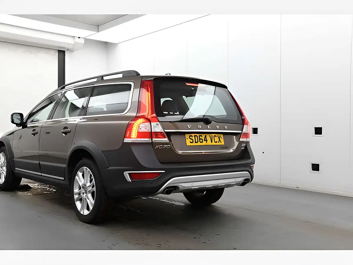 Used 2014 Volvo XC70 Se Luxury Bronze - Interior and Exterior details 7