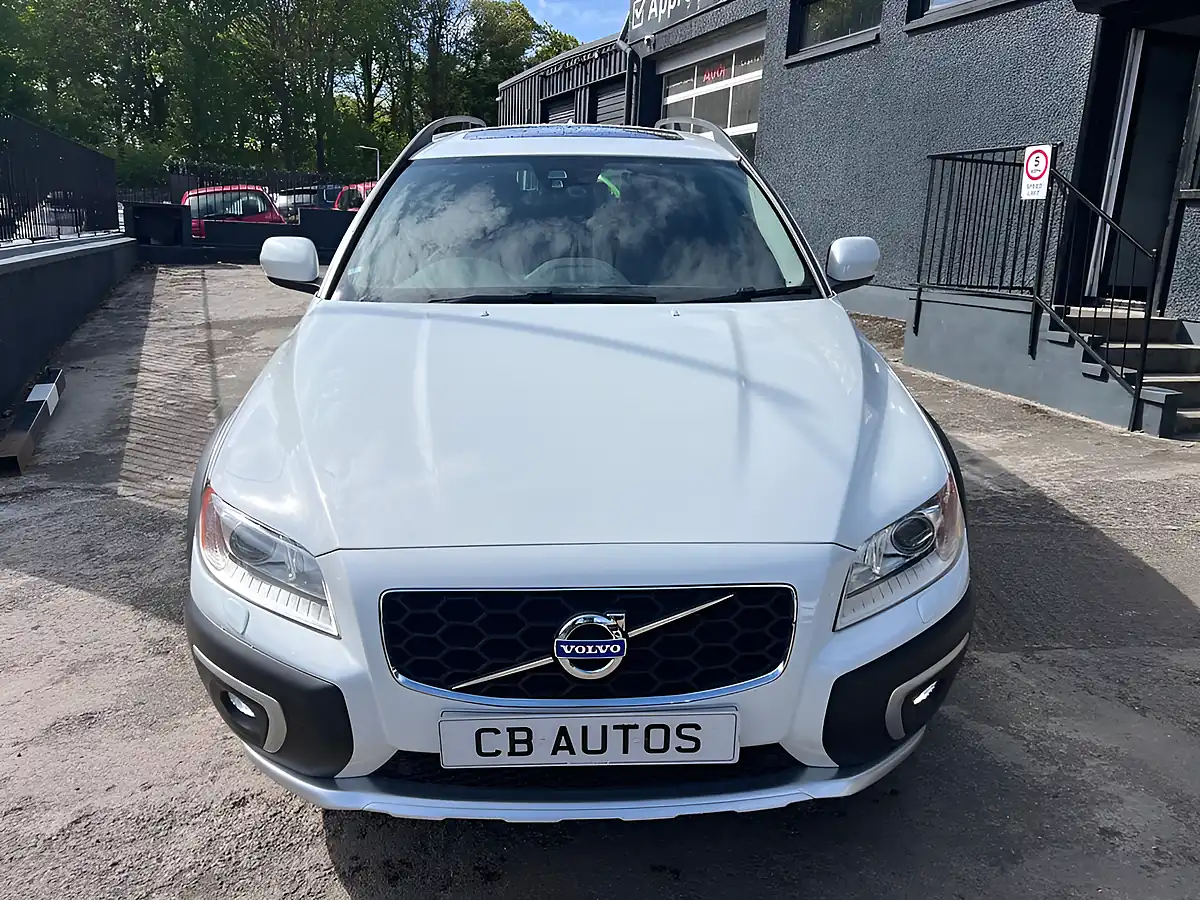 Used 2014 Volvo XC70 Se Nav White - Interior and Exterior details 2