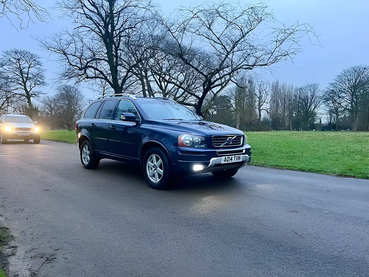 Used 2014 Volvo XC90 Es Caspian Blue - Interior and Exterior details 5