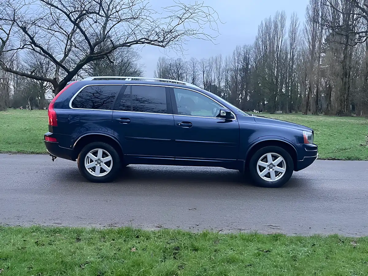 Used 2014 Volvo XC90 Es Caspian Blue - Interior and Exterior details 7