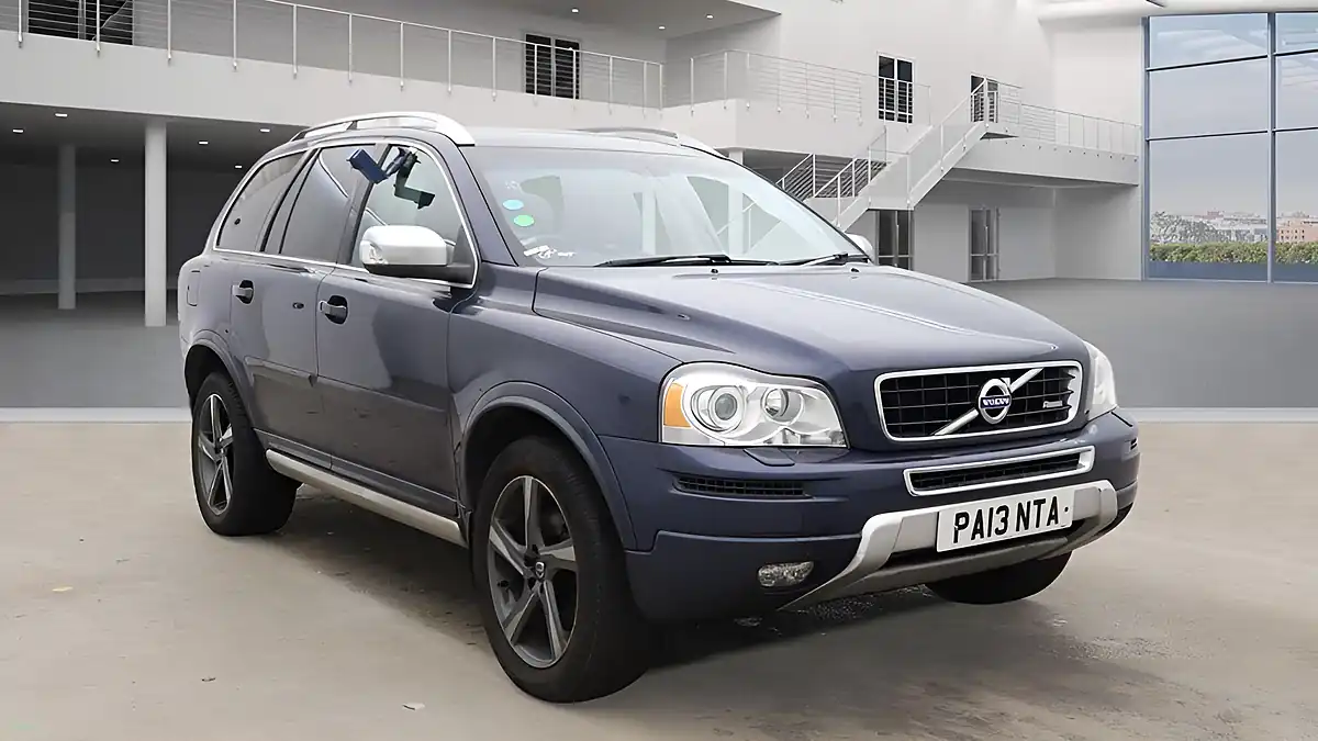 Used 2014 Volvo XC90 R-Design Nav Blue - Front View