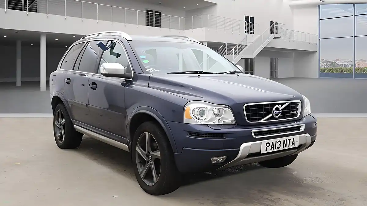 Used 2014 Volvo XC90 R-Design Nav Blue - Front View